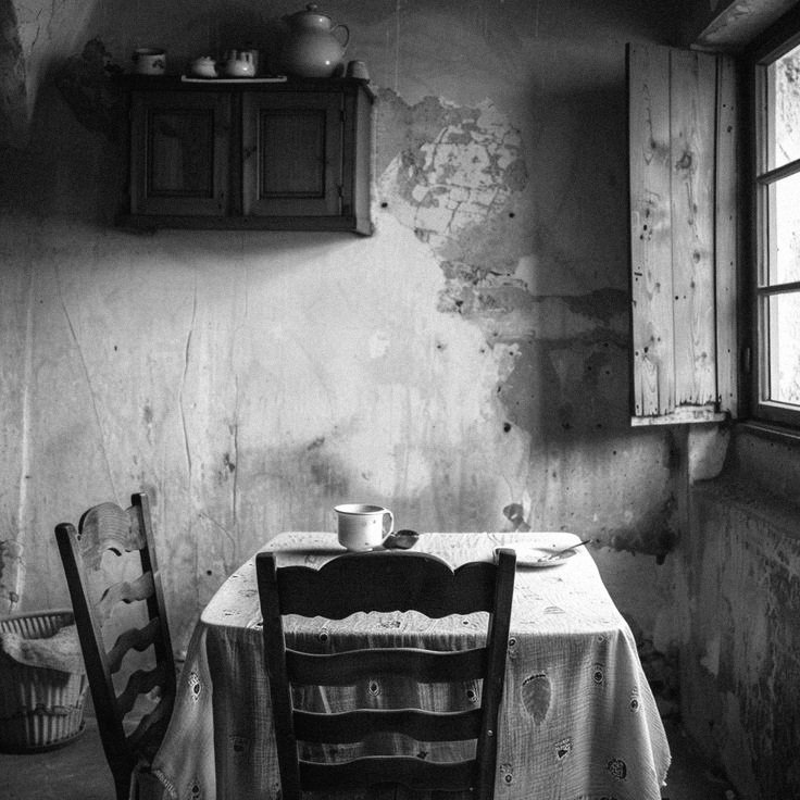AcyRunway13's tweet image. Were we...
ever thriving?
Living off words
spoken yesterday
While starving
off today's stale silence
@15WordPoet #15WordPoet
#thriving #poetry #writing
📷 Pinterest Image