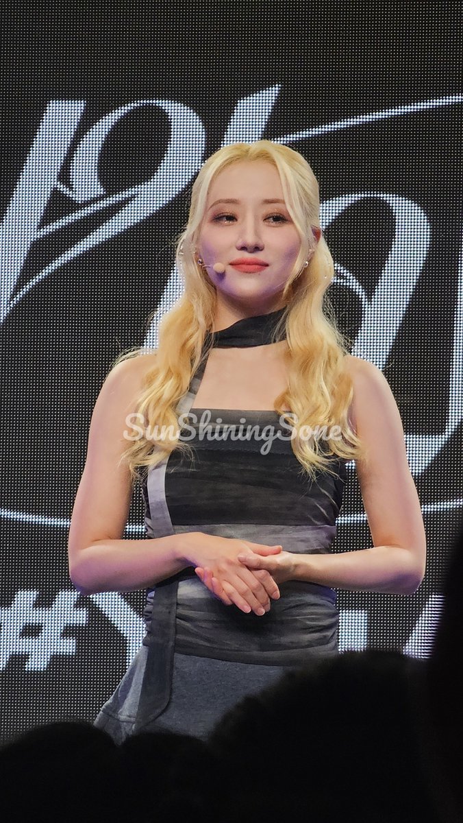 SunShiningSone's tweet image. SUA - UAU 2025 The 1st FanCon in Grand America, New York. #SUA #UAU #Dreamcatcher_UAU #Playlist #You_Are_You