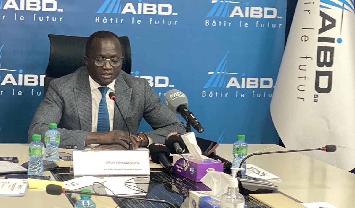 mouhatheproest's tweet image. Amna envie tégal lèneu cuisine interne boufa amone dh sur les recommandations du conseil ministériel bi passé, le ministre Yankoba Diémé et les 2 DG. 😔😔😔Safone na sap dh.