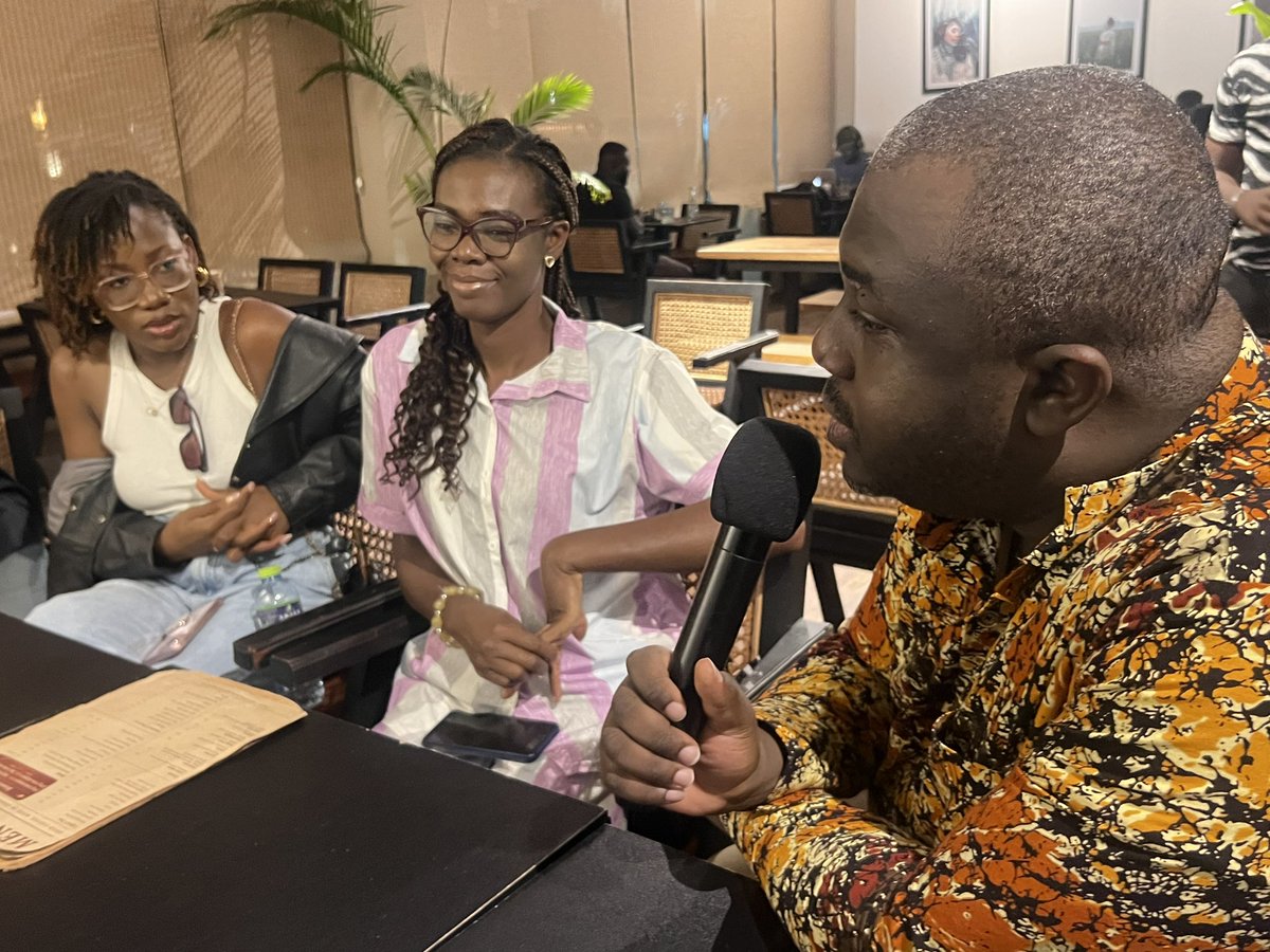Casual convos with @cedirates @chalecheck and Ishmael Andani this evening at our #reigniteBlogh .