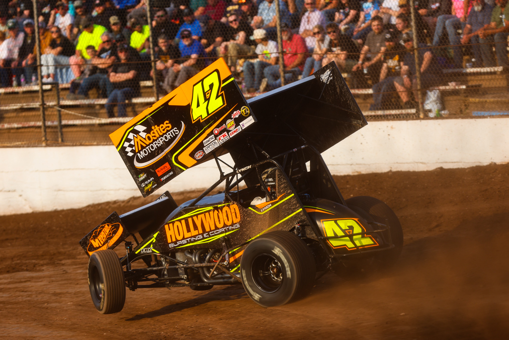 Little Saturday rain content on SprintCarUnlimited.com: <a href="/sye_lynch/">Sye Lynch</a> hopes Lernerville podium puts to rest his <a href="/HighLimitRacing/">High Limit Racing</a> rookie gremlins behind him

sprintcarunlimited.com/sye-lynch-hope…