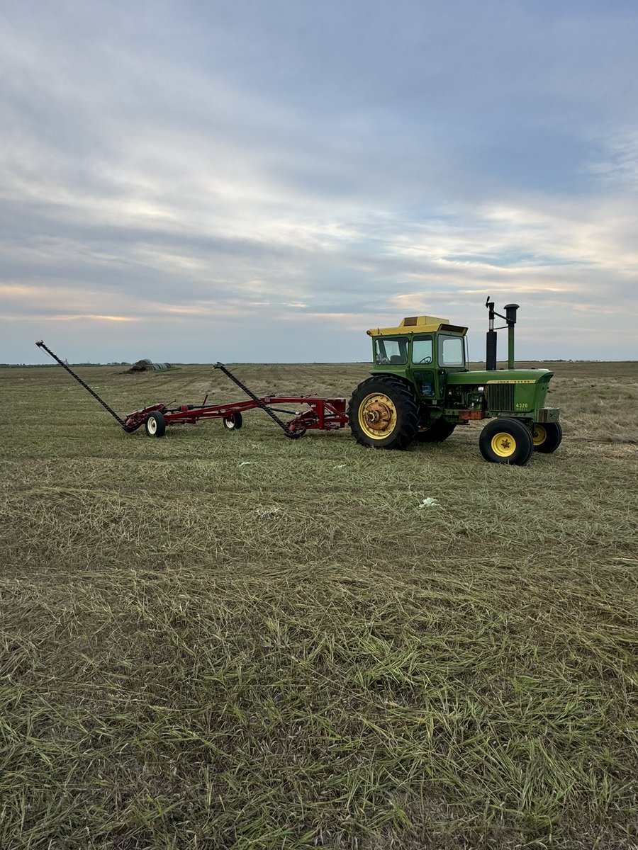 silagechopper's tweet image. Been a long ass time since I mowed hay for someone for cash. As rough as that 80 was and as many rocks as I hit, God will forgive some sod buster some day for breaking it. I almost need a beer and a chiropractor.