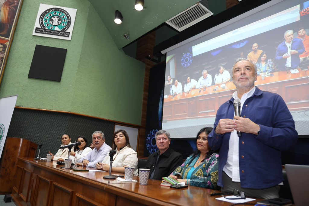 raulmoronO's tweet image. En una Reunión Nacional Organizativa con líderes de todas la república, llamé a respaldar a la Presidenta de México @Claudiashein y su gobierno, así como a trabajar territorialmente en todo el país para fortalecer la unidad de nuestro movimiento.
En Michoacán, recorremos los…