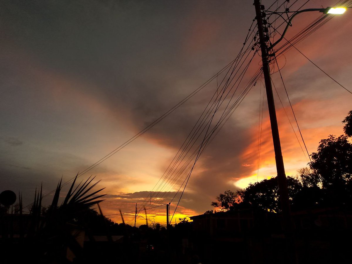 ClimaMgta's tweet image. Atardecer desde Robledal.. Gracias a @OlgaMarn9 y La Guardia vía WINN

#26jul 6:40 pm