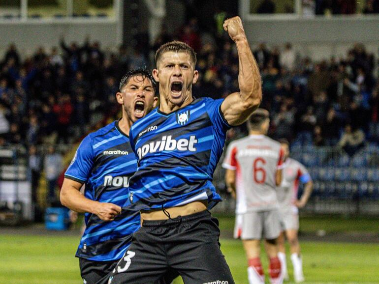 FALG1080am's tweet photo. 🇵🇾 Cris Martínez marcó el tanto del descuento de #Huachipato, en la derrota parcial de su equipo 3-1 ante #Everto; por el campeonato chileno.
#AM1080 https://t.co/dGjv0xf3gX