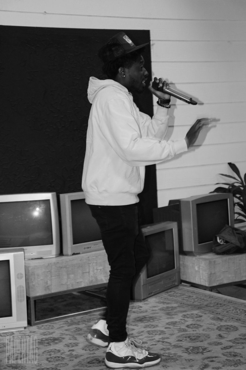 thepapertag's tweet photo. We were there as NXLL found his footing in a new city — and left a mark that felt like the beginning of something.

We captured the whole experience in motion. Tap into it.

✍🏽+📸: Dom G.
#Nxll #Stormszn #StormTour #Concert https://t.co/R1NLlKY4xb