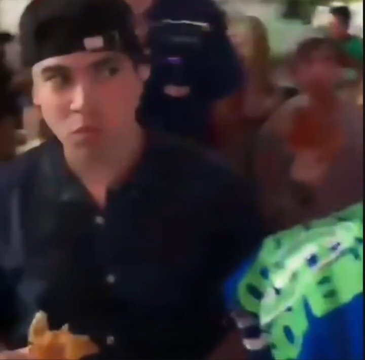 rubiuhfernet's tweet photo. spreen tranquilo nadie te va a robar la comida capo https://t.co/5kvJ0RpKxe