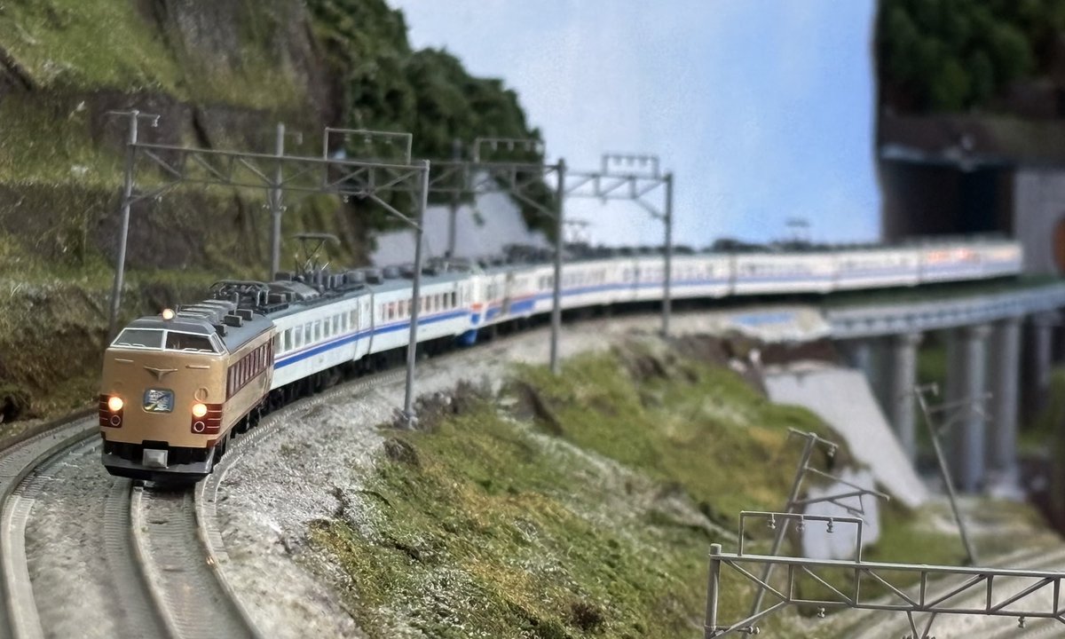 yukiusa24505's tweet image. スーパー雷鳥　3色混合編成

#レイアウトスタジオ天の川