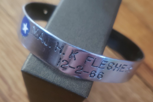 connectBP's tweet image. COMMUNITY HELP NEEDED: Help reunite 50-plus-year-old Vietnam POW bracelet with family for a happy ending in the ToquiNotes blog. ow.ly/E7fs50WuSho