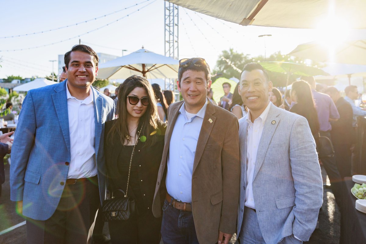 CAUSEusa's tweet image. One of the strengths of the CAUSE Summer Soiree is the network that comes together to celebrate civic engagement! Join us on August 7th! 

🗓 Thursday, August 7, 2025 | 6:00pm - 9:30pm
📍 Los Angeles River Center and Gardens 
🎟 Buy Tickets: causeusa.org/2025-summer-so…
