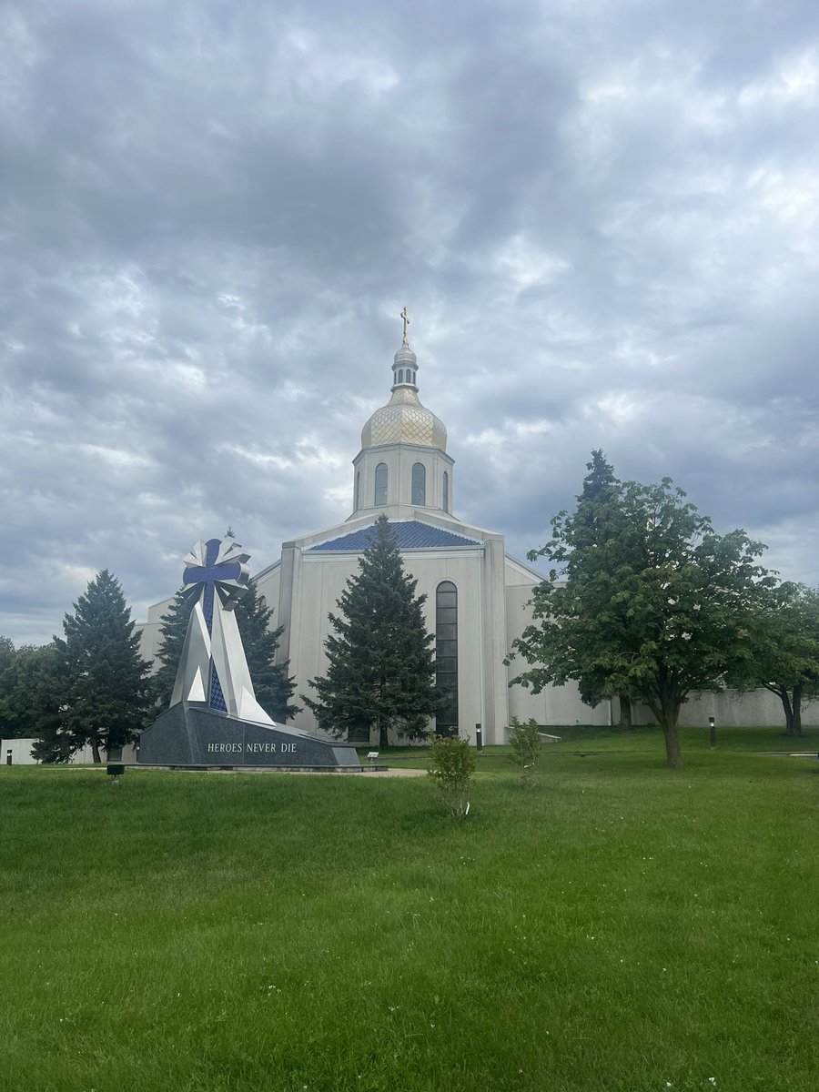 GregoryAustin33's tweet image. Me and a friend visited a Ukrainian Orthodox Church tonight 🇺🇦☦️