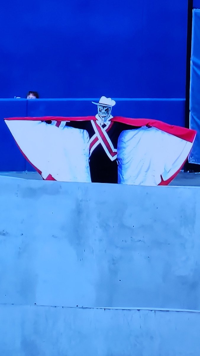 gravesclay's tweet photo. How do you know it is DCI finals season?

1) Bones starts showing up in the outfield...

2) @FloMarching streams start buffering incessantly. #funFactsWithClay https://t.co/ibE29NojuG