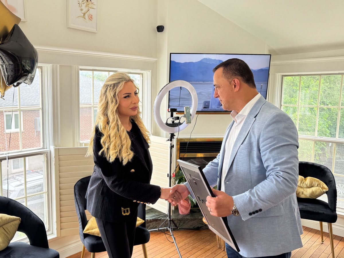 MichaelParsa's tweet image. Congratulations to Sama Kariminia on the grand opening of the Sama Cosmetic Clinic in #Aurora!
Thank you for the kind invitation, and I wish you and your team all the very best!
#AuroraOakRidgesRichmondHill
