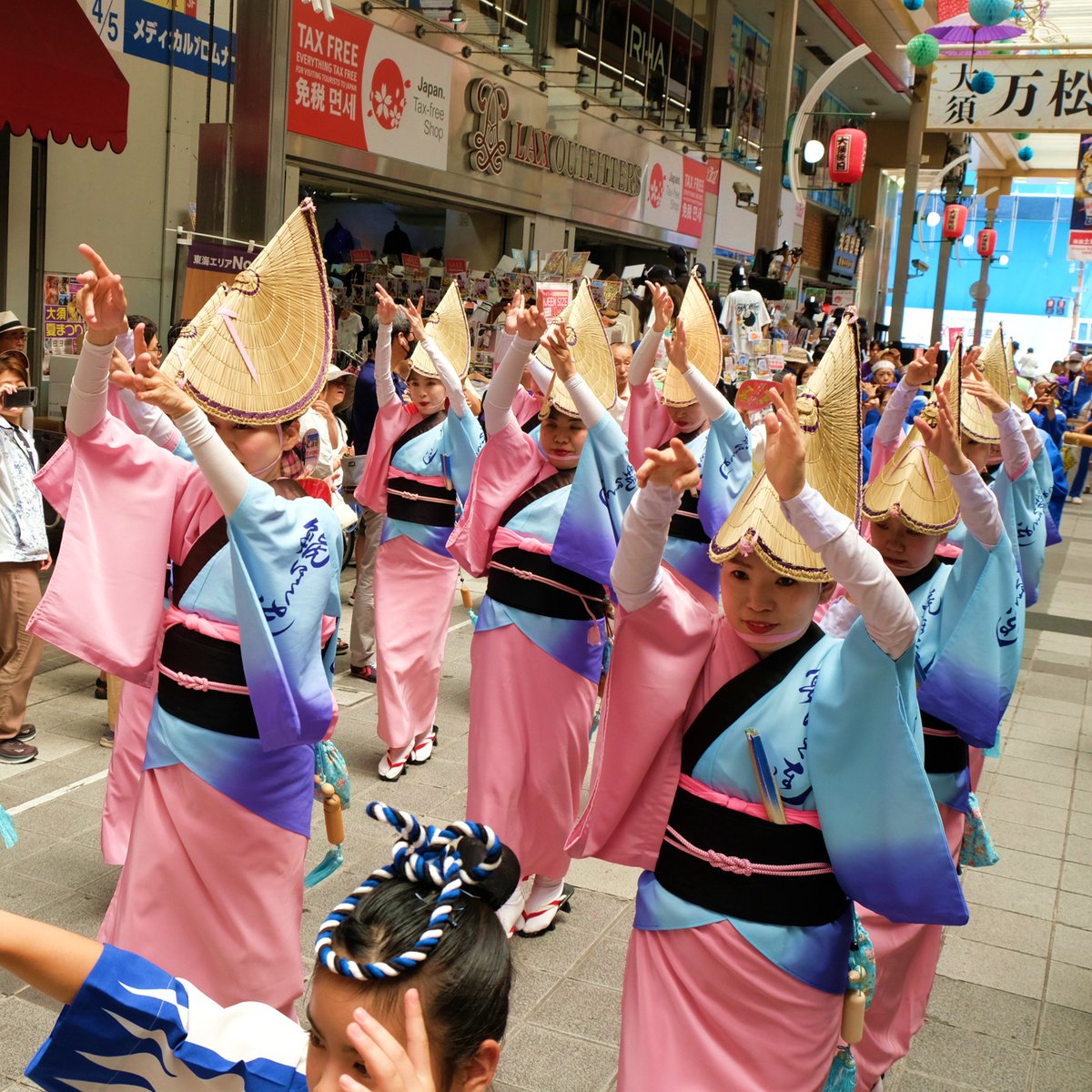 osufestival's tweet image. ð #倧é å€ãŸã€ã ã€ãã³ãæ
å ± ð
ä»å¹Žããé¿æ³¢èžãã倧é ã«ãã£ãŠããïŒ
åã©ããã倧人ãŸã§ãå§å·»ã®ããã©ãŒãã³ã¹ïŒ
女èžãã®ããªããããç·èžãã®ãã€ãããã¯ãââ
ãããŠçç·Žã®èžãæã«ãããå³ããæ·±ãæŒèãå¿
èŠð
ãåãé¿åãªãèžãã«ãæã
ã
ãã¬ãŒãäžã¯é£ã³å
¥ãåå ã倧æè¿ïŒâŠ
