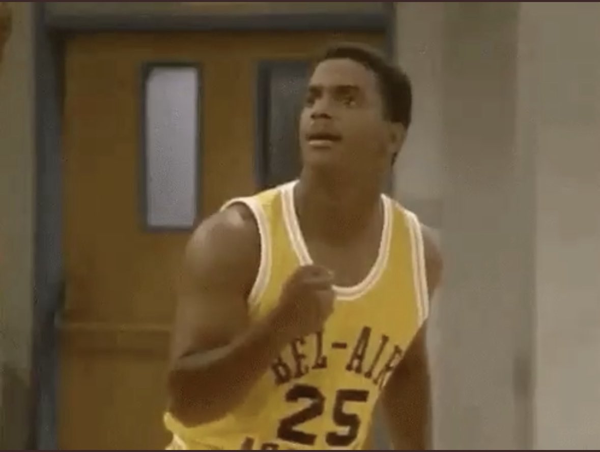 diggstape's tweet image. Glicini throwing that ball down at the end of the 1st quarter