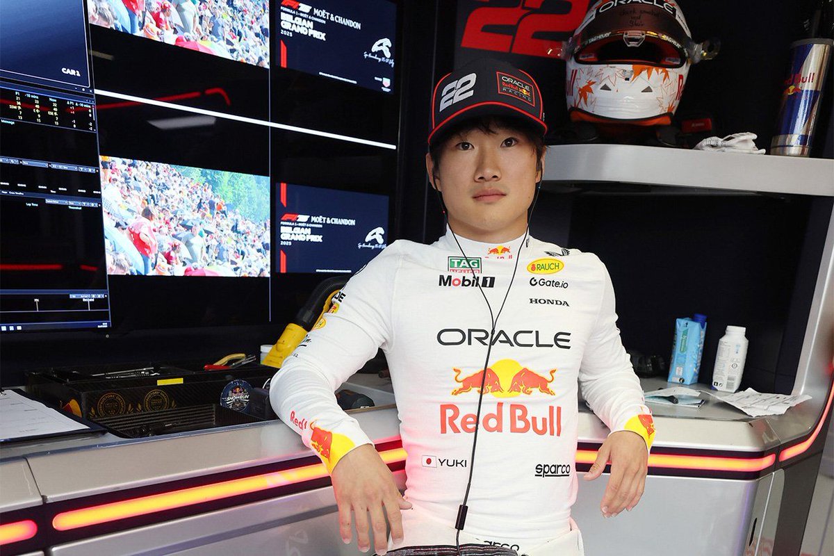 F1Gate's tweet image. 角田裕毅は「速くなっている」 レッドブルF1幹部が語る支援体制と課題
f1-gate.com/yuki-tsunoda/f…
#F1 #f1jp #角田裕毅 #YukiTsunoda #レッドブル #モナハン #ベルギーGP #F1ベルギーGP 🇧🇪