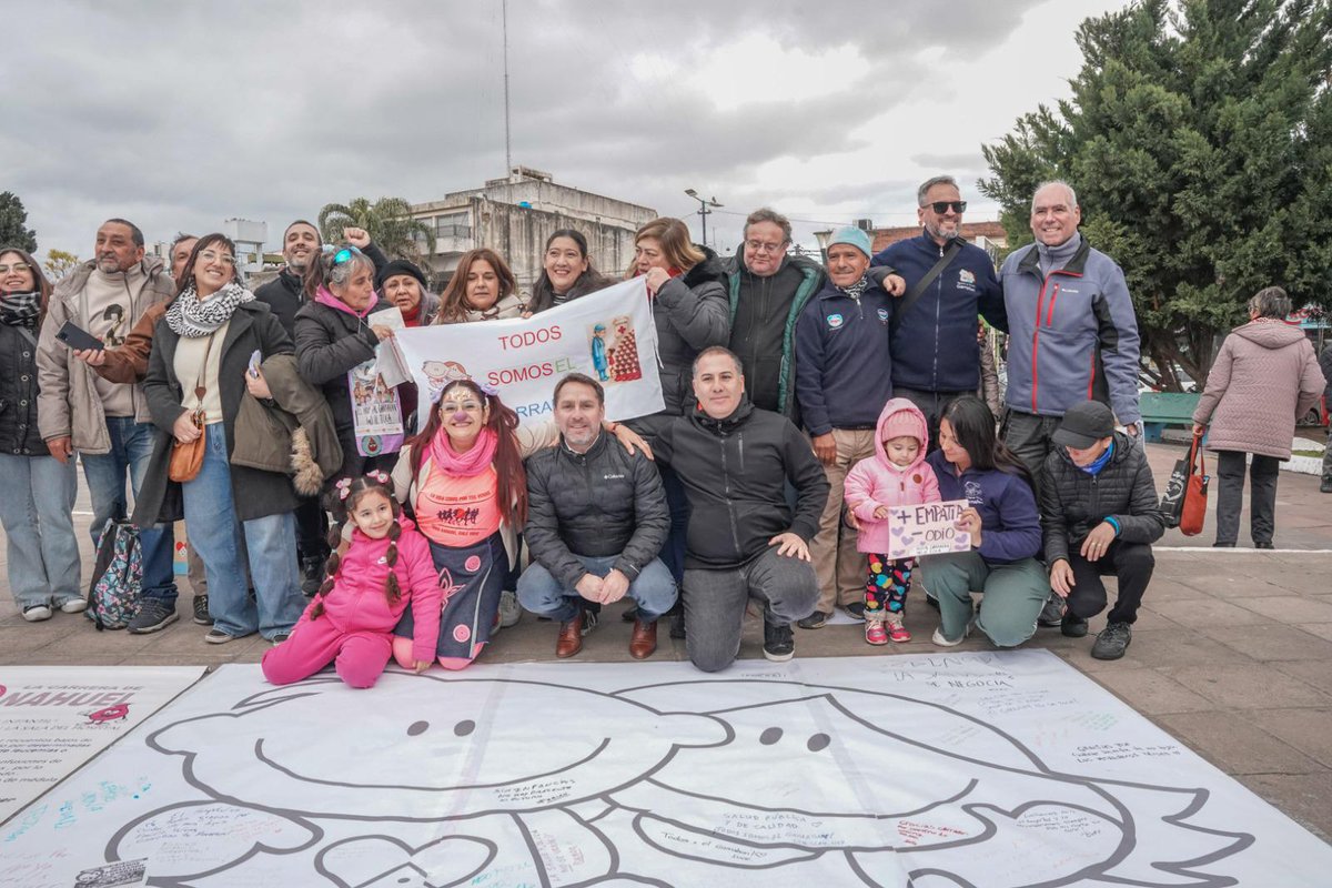 Sumar fuerzas es comprometernos. Por eso, en #Ituzaingó, nos unimos para abrazar y visibilizar el trabajo incansable del Hospital #Garrahan, un orgullo de toda la Argentina. Con una  jornada artística solidaria defendemos el derecho a la salud de los niños de nuestra Patria.