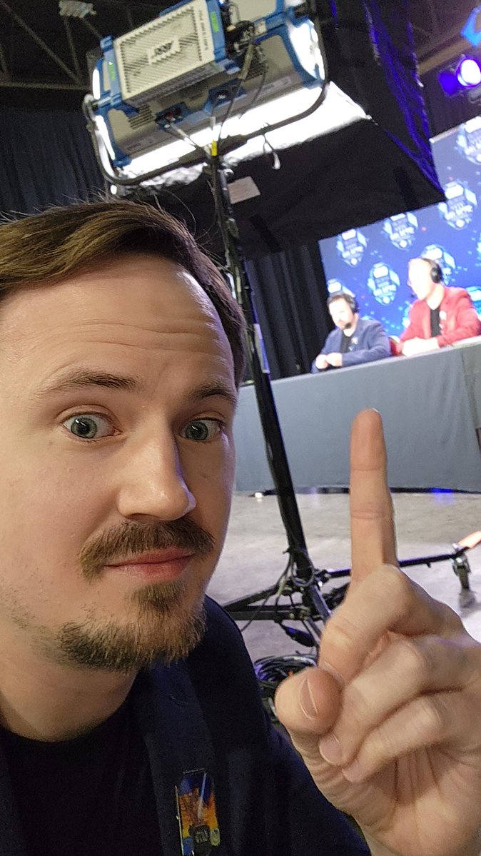 MaindeckGames's tweet image. These two handsome devils are killing commentary today! Join all of us for the action on the #StarWarsUnlimited Galactic Championship Day 2 livestream below!
🔗
youtube.com/live/erISFAz9O…