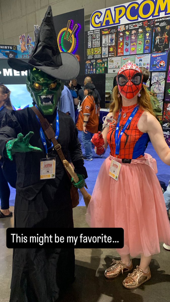 AlyssaTheAmazon's tweet image. Sometimes the best cosplays are simple. These two might be my favorites. Ahahah