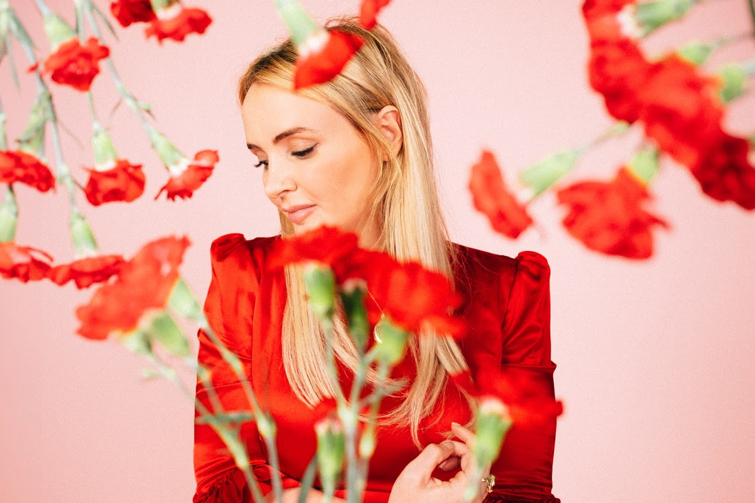 MissChatJOY's tweet image. #np 'Nothing and Forever' by Nashville-based Aussie singer-songwriter @emmaswiftsings on Australia's LGBTQIA+ radio station, @JOY949 - divine sounds from her forthcoming album THE RESURRECTION GAME
