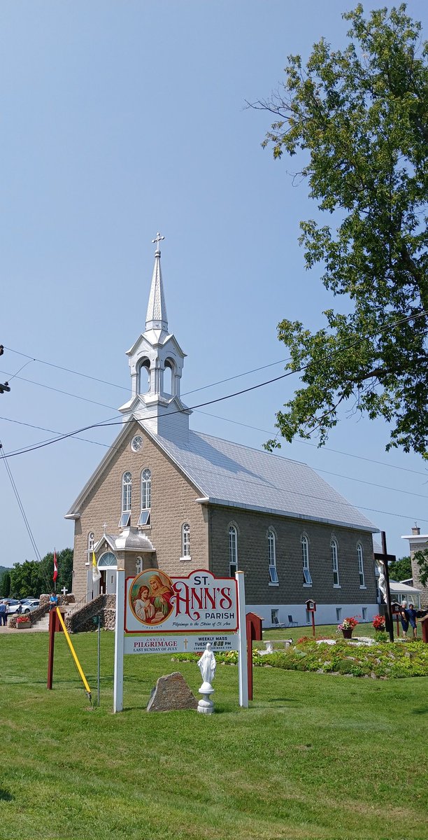 JohnZwicker1's tweet photo. Gratefully, we didn't walk, that year. Yet, some do. Each year.
Here's the link with information about the 3 day walking pilgrimage to #StAnne's in #Cormac #Ontario
We will drive up in the morning, tomorrow, for Mass
https://t.co/SVGheZwlOU https://t.co/XQo7nTpXpk