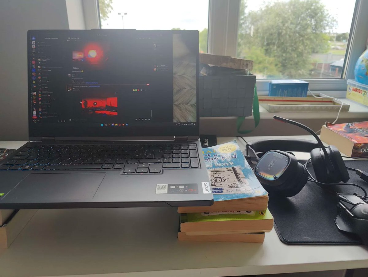 <a href="/Joyokamii/">Joyo</a> i get 70 fps max on this setup...