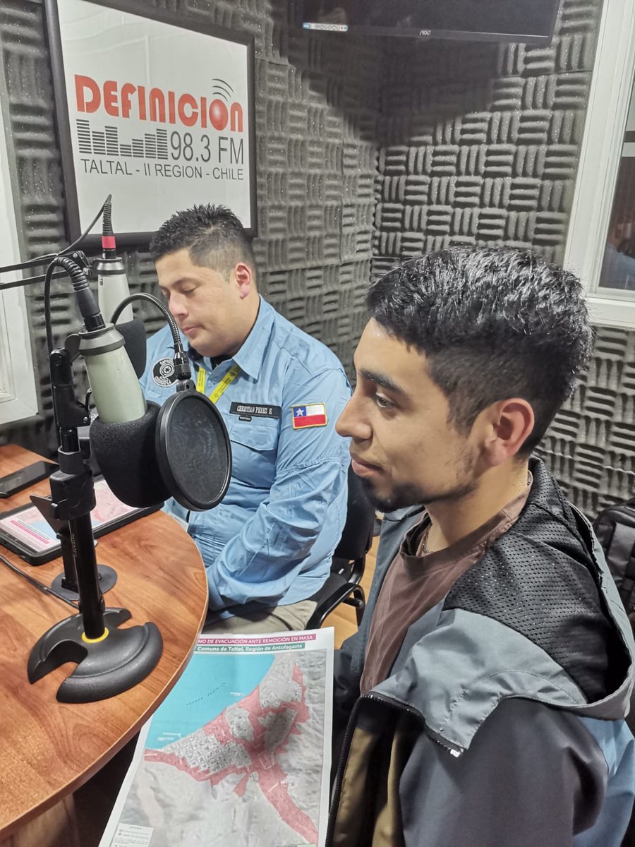 CperezSotelo's tweet image. Agradecemos a @definicionfm por el espacio de difusión del simulacro de remoción en masa a realizar el 7 de agosto en la comuna de #Taltal , organizado por @Senapred y la importante colaboración de @Adapta_Clima