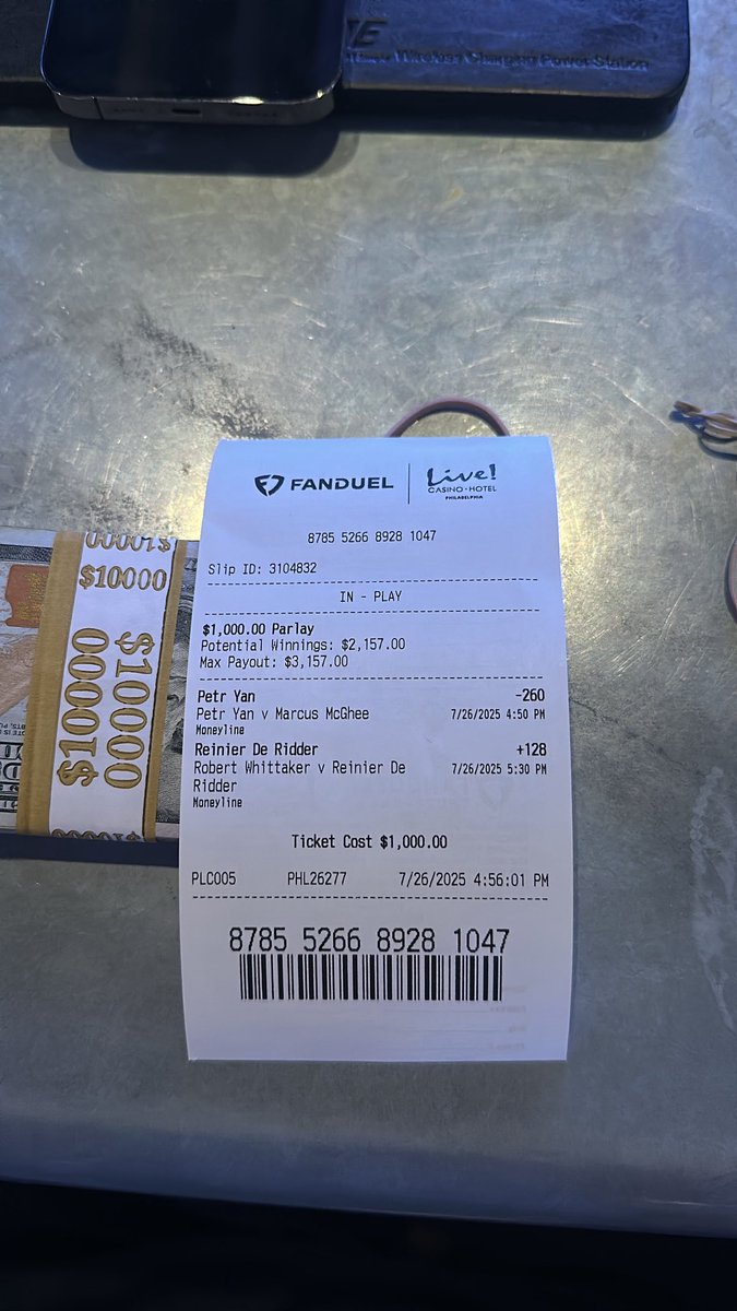 paulocap0o's tweet image. 4-0 on #ufcabudabhi 🏌️‍♂️