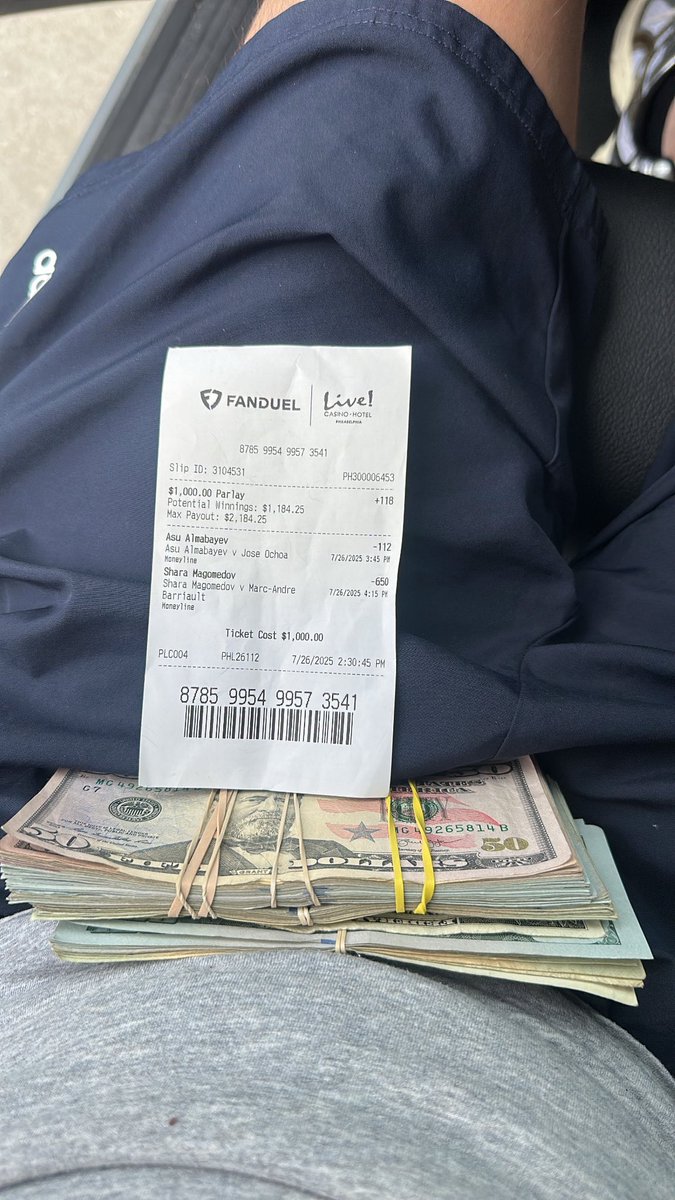 paulocap0o's tweet image. 4-0 on #ufcabudabhi 🏌️‍♂️
