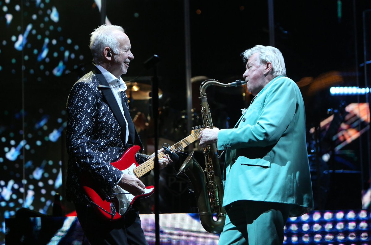 Original Roxy Music band members Phil Manzanera, Andy Mackay and Paul Thompson have announced a new album due out September 19 parade.com/news/legendary…
