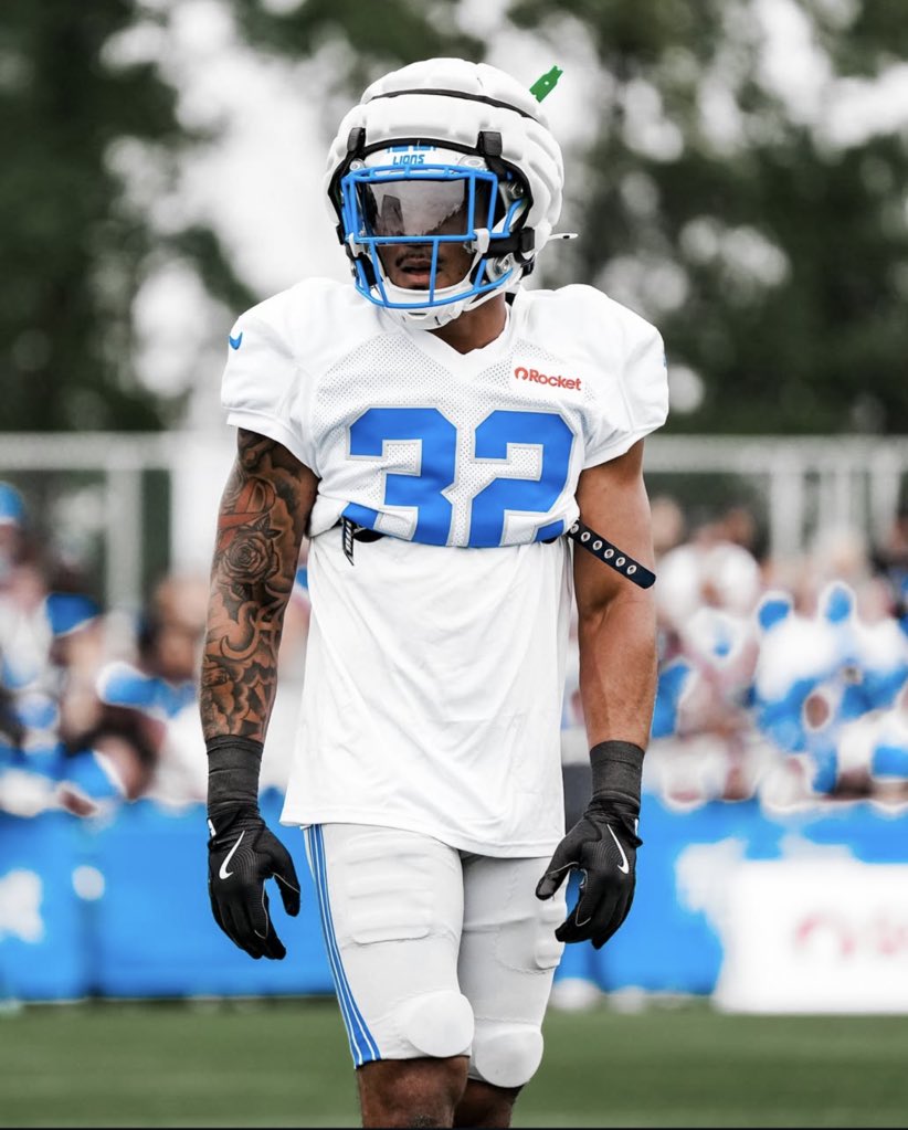 That1LionsFan's tweet image. 🥶🥶🥶🥶