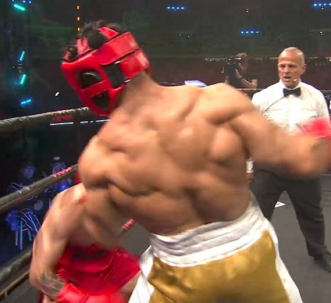 flanchota's tweet image. es hulk el hdp