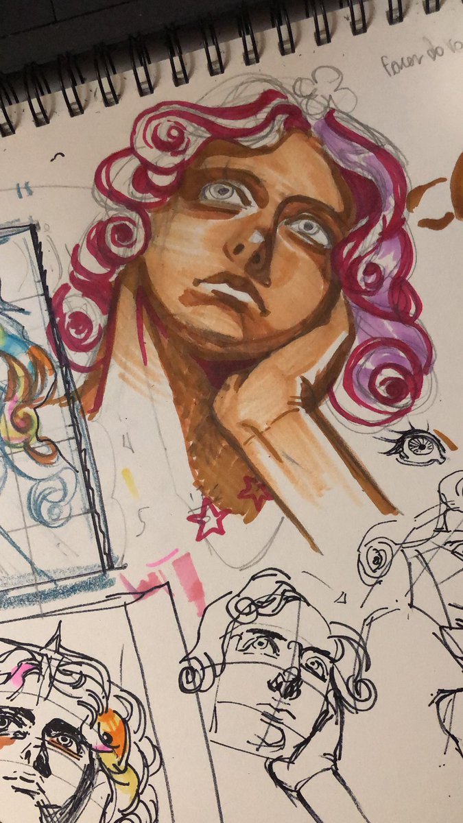 mylaartt's tweet image. bora começar a fazer uma pintura guys