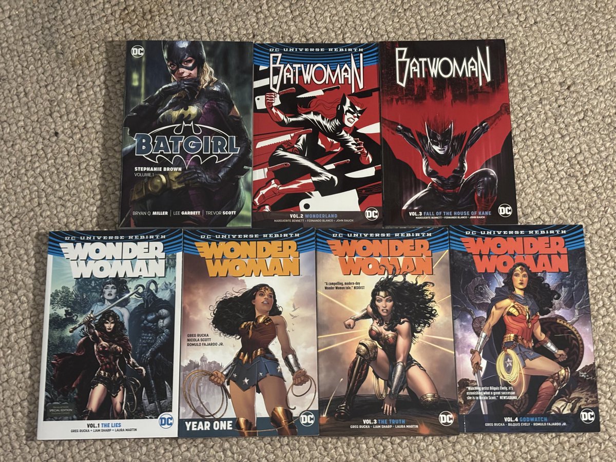 MintOracle's tweet image. trade haul! 

i got stephanie brown batgirl 1, batwoman (2017) volumes 2 and 3, and wonder woman (2016) volumes 1-4.

i love buying used books i saved so much money