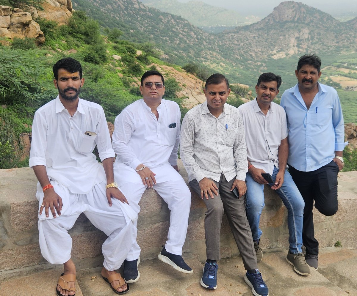 जालौर के सिरे मंदिर जाते हुए रास्ते में प्राकृतिक सौंदर्य