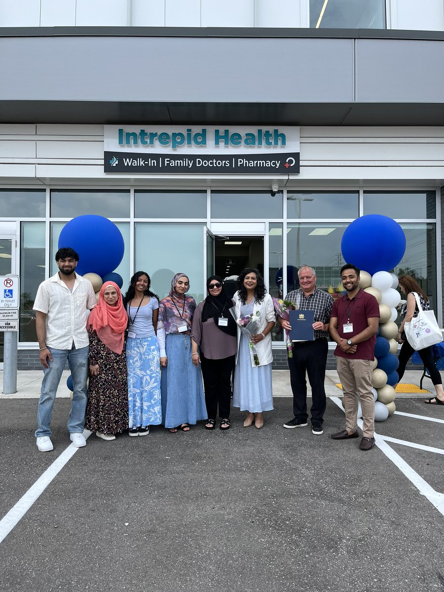 iamIqraKhalid's tweet image. I was delighted to join Intrepid Health as they launched their newest location at Erin Mills Parkway! As a cornerstone of Canadian life, healthcare plays a vital role in our self-care and growth. Thank you for including me in your journey!