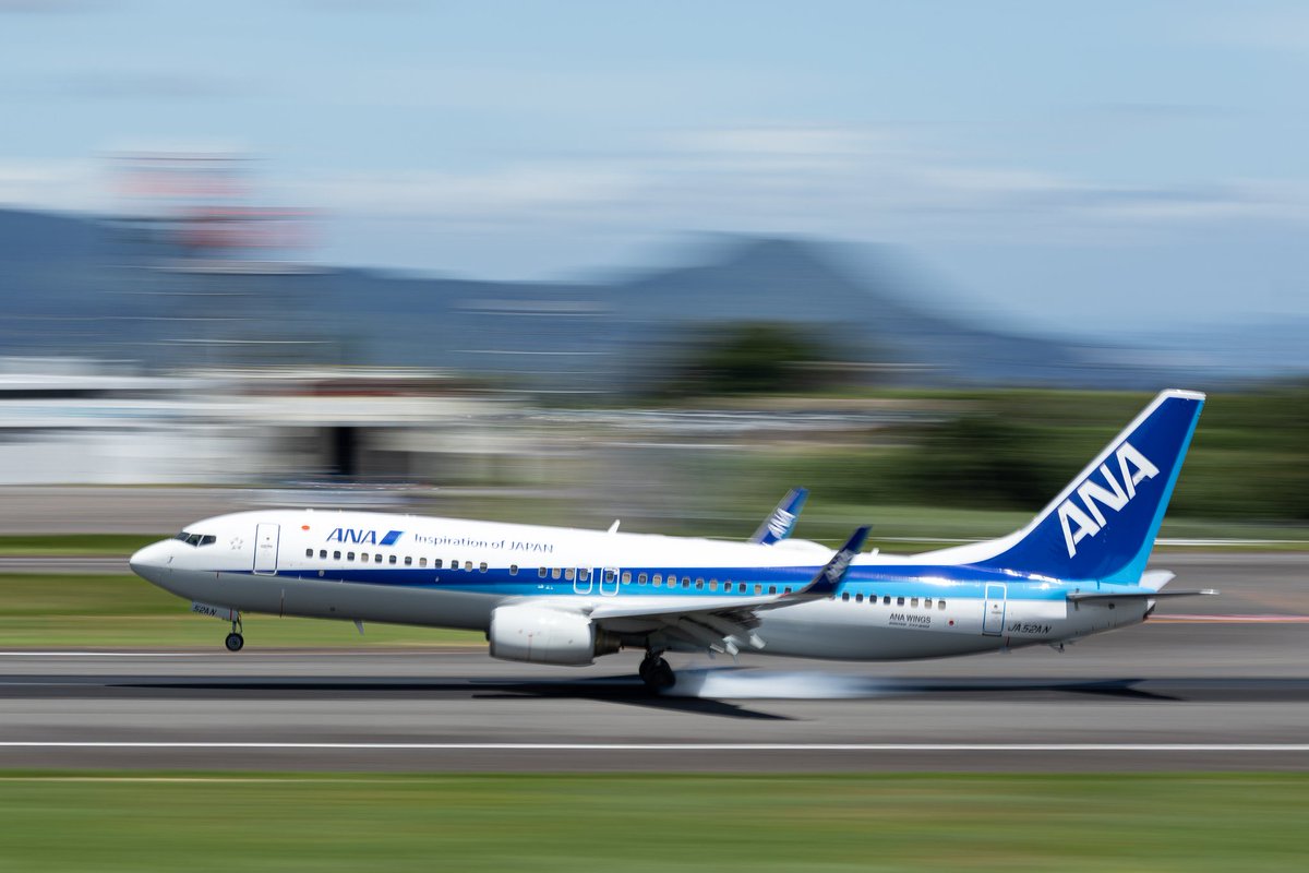 gyastro's tweet image. おはようございます!
今日も素敵な空の旅をお過ごし下さい!
Good morning!
Have a wonderful flight today!
#高松空港 #ANA #飛行機 #流し撮り
#japan #takamatsuairport #airplane