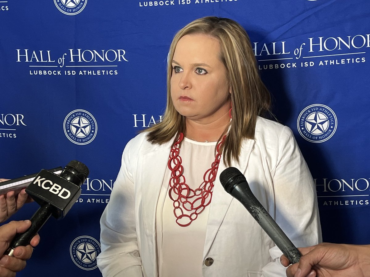 pchristy11's tweet image. 2025 Lubbock ISD Athletics Hall of Honor Inductee

Amanda Parsons - Coronado Softball, 2004-2007

First softball player to be selected for this incredible honor!