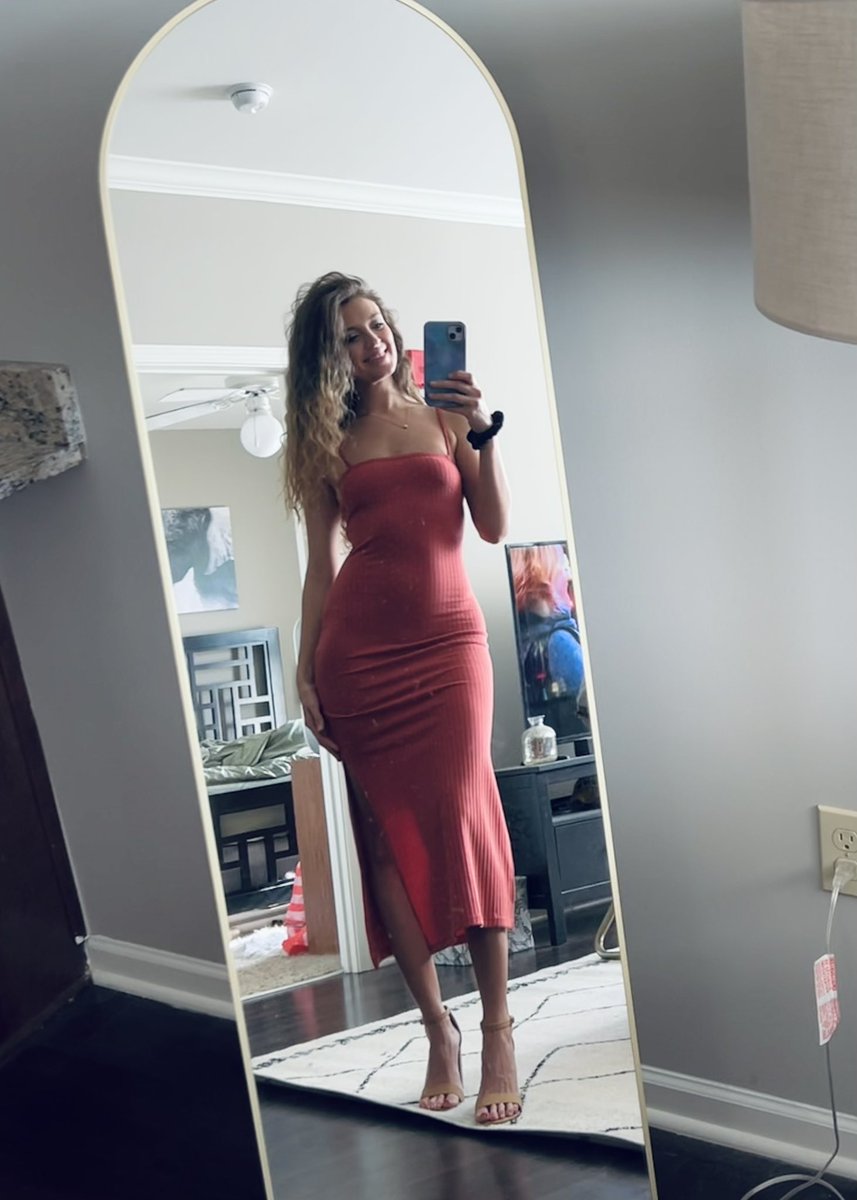 Sarvanah92's tweet image. Mirror photo shoot. Getting ready to stream some Halo 🤍🩶