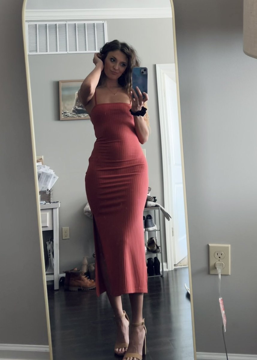 Sarvanah92's tweet image. Mirror photo shoot. Getting ready to stream some Halo 🤍🩶