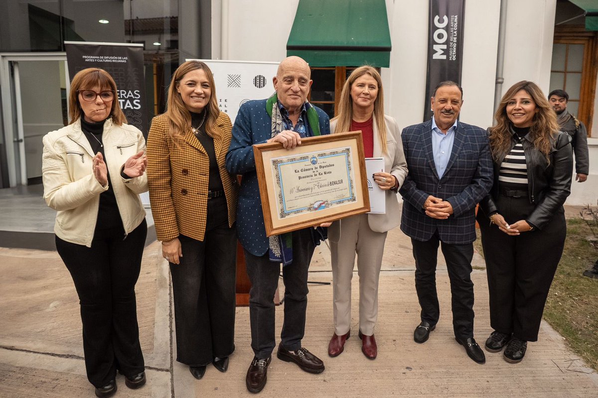 QuintelaRicardo's tweet image. Por primera vez, La Rioja es sede de BIENALSUR 2025, una de las plataformas de arte contemporáneo más importantes del mundo. Hoy inauguramos esta muestra en el MOC, donde el arte se convierte en una herramienta para reflexionar sobre las formas en que habitamos el mundo.
Celebro…