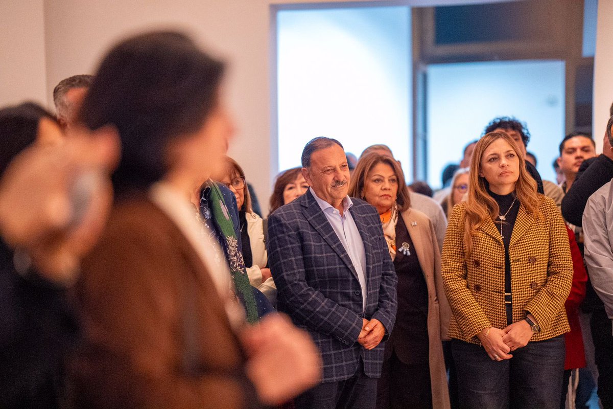 QuintelaRicardo's tweet image. Por primera vez, La Rioja es sede de BIENALSUR 2025, una de las plataformas de arte contemporáneo más importantes del mundo. Hoy inauguramos esta muestra en el MOC, donde el arte se convierte en una herramienta para reflexionar sobre las formas en que habitamos el mundo.
Celebro…
