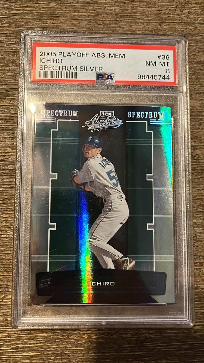 deanglass12's tweet image. Ichiro 2005 Silver /100 PSA 8

$45