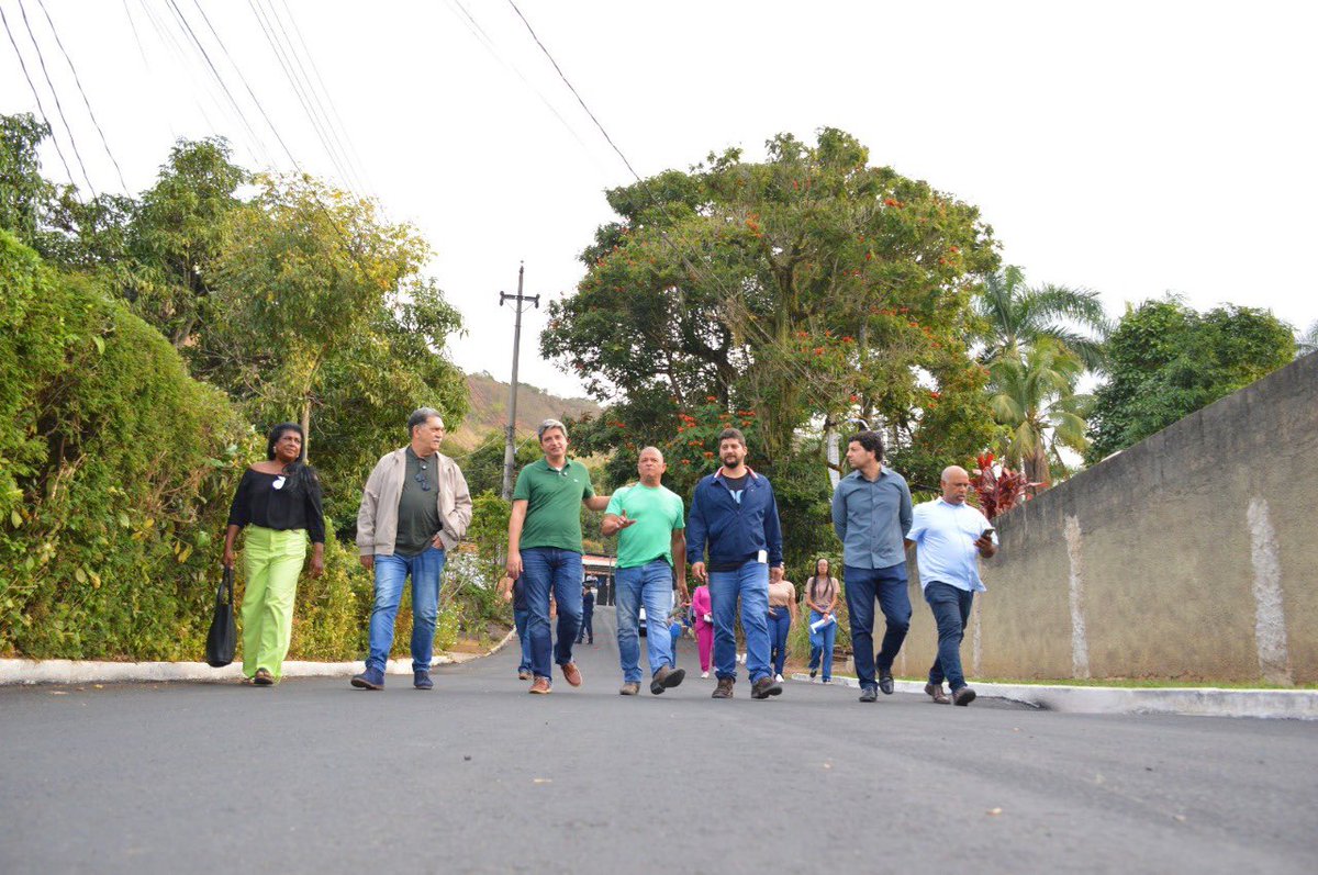 carlosfportinho's tweet image. 🚜 Asfalto para o Centro de Comendador Levy Gasparian!
Felicidade de ver acontecendo e cumprindo com minha palavra com a cidade de Levy através do compromisso firmado com o vereador Tiago Maia e o prefeito @mannarinooficial. Acompanhei de perto as obras que estão a pleno vapor…