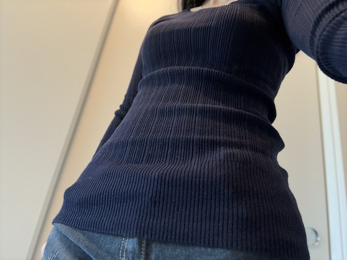 0469j's tweet image. 