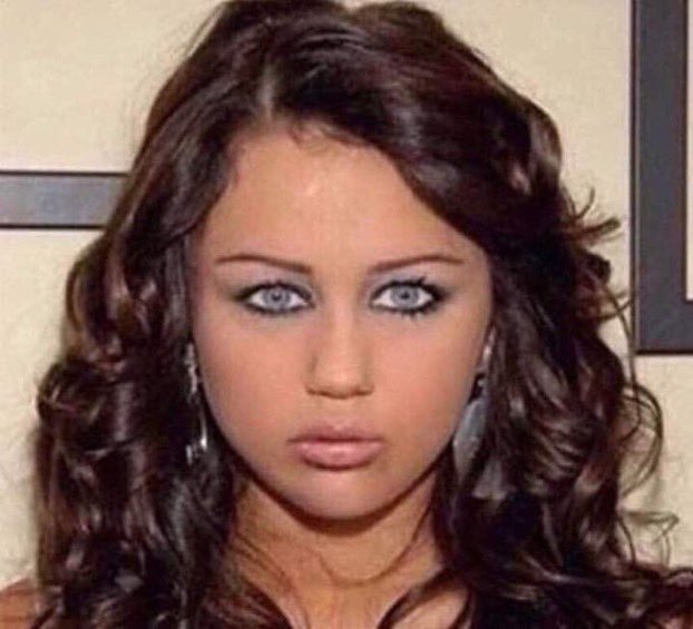 geminif33d's tweet image. what’s it called when you look ugly but you’re lowkey serving cause that’s me right now