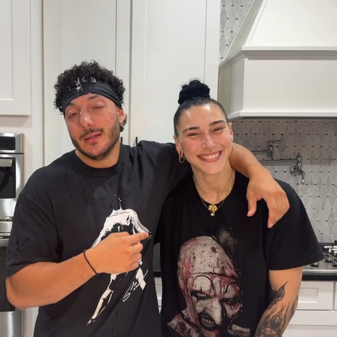AMari552's tweet image. My beloved pookies 💜 
Brother and sister love fr