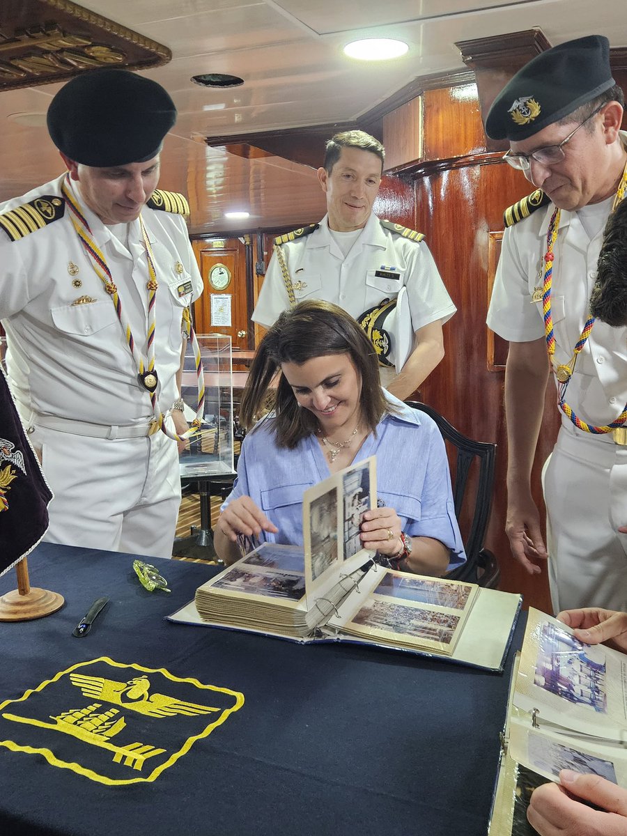 armada_ecuador's tweet image. #Guayaquil || El Buque Escuela Guayas recibió con agrado la visita de la Mgs. María José Pinto, Vicepresidenta Constitucional de la República del Ecuador. Durante su recorrido por la unidad, la dotación del buque tuvo la oportunidad de compartir un enriquecedor momento de…