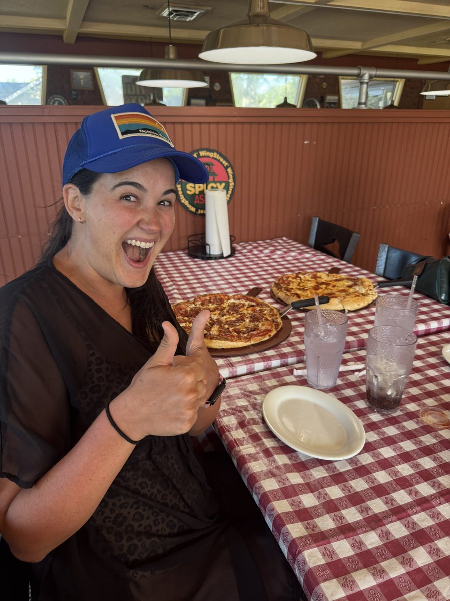 Finally found an old school sit down <a href="/pizzahut/">Pizza Hut</a>!