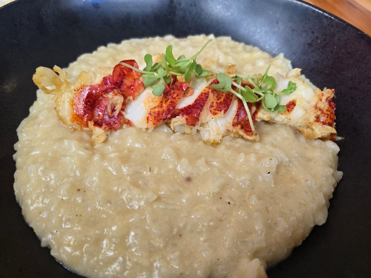 _Khiren's tweet image. A rare meal out today! Lobster risotto, with apple pie for dessert. It was SO good! 🤤